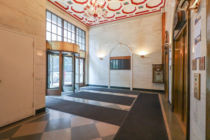 More Photos Of 108-122 W Jefferson St, Syracuse Office Residential For Sale