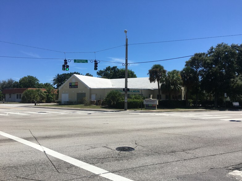 More Photos Of 2404 Seacrest Blvd, Boynton Beach Medical For Lease