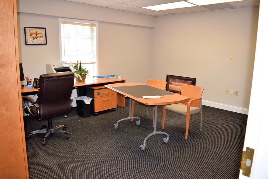 More Photos Of 776 Mountain Blvd, Watchung Office For Sale