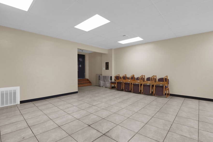 More Photos Of , Dayton General Retail For Sale