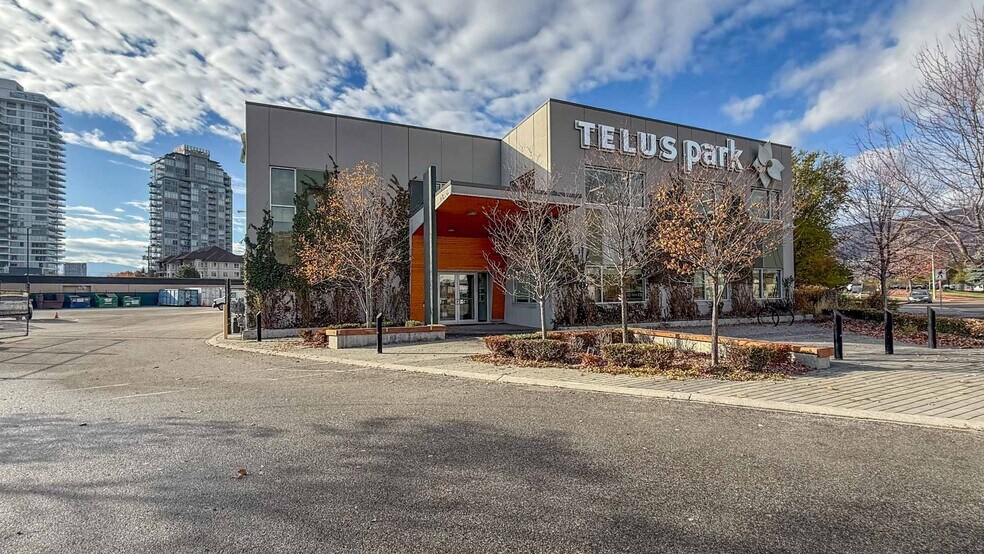 Primary Photo Of 1090 Manhattan Dr, Kelowna Office For Lease