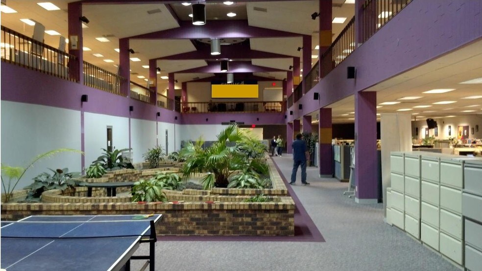 More Photos Of 102 Sergeant Square Dr, Sergeant Bluff Office For Sale