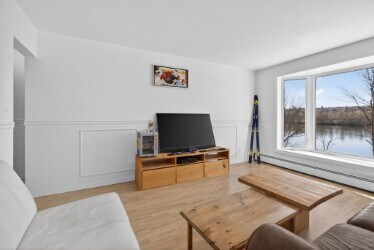 More Photos Of 1151 Rue De L'esplanade, Sherbrooke Apartments For Sale