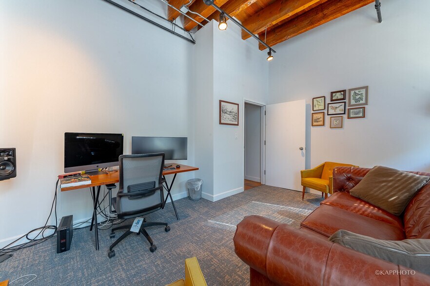 More Photos Of 1123 W Washington Blvd, Chicago Office For Lease