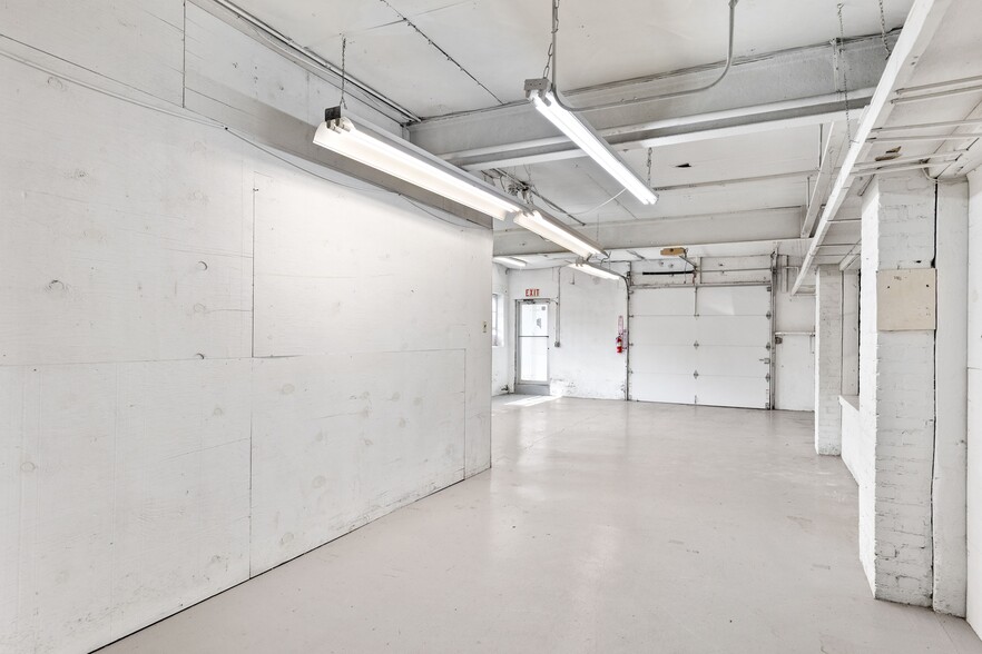 More Photos Of 3 W End, Rochelle Park Office For Lease