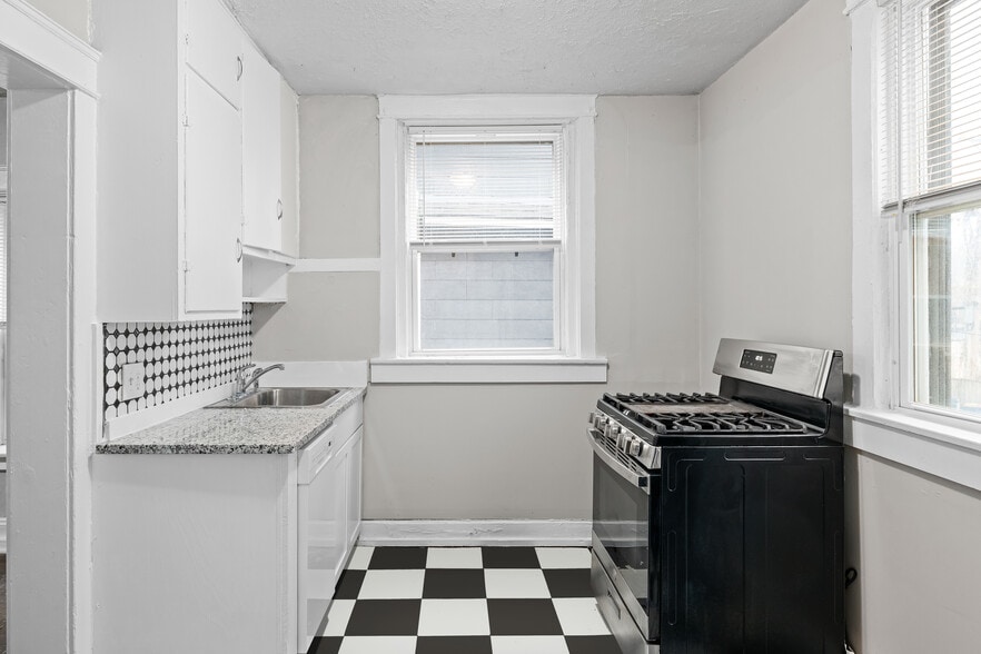 More Photos Of 4245-4247 Harrison St, Kansas City Apartments For Sale