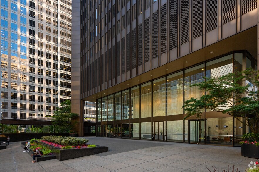 More Photos Of 1001 4th Ave, Seattle Office For Lease