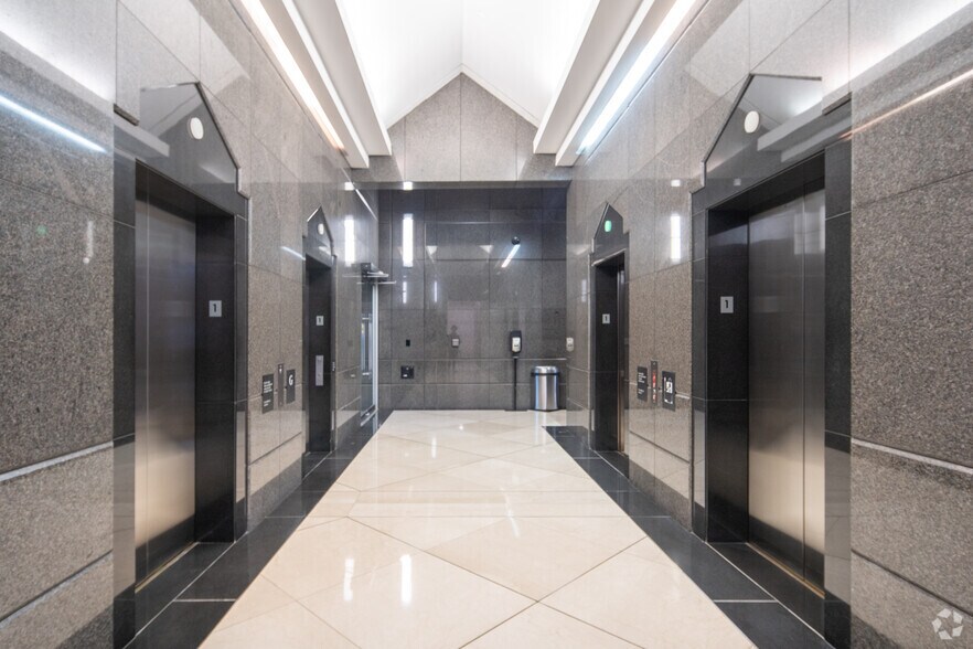 More Photos Of 2911 Turtle Creek Blvd, Dallas Office For Lease