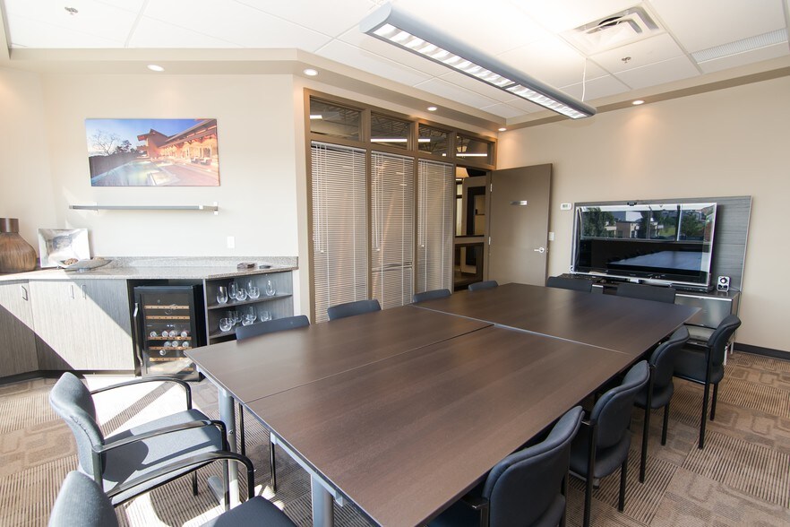 More Photos Of 134 Pembina Rd, Sherwood Park Flex For Sale