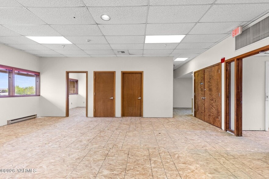 More Photos Of 303 S 12th Ave, Yakima Medical For Sale
