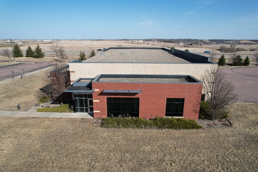 More Photos Of 4110 N Hainje Ave, Sioux Falls Refrigeration Cold Storage For Lease