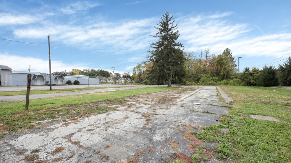 More Photos Of 3855 E Main St, Columbus Land For Sale