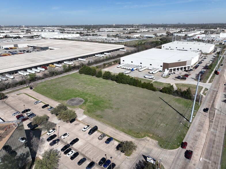 More Photos Of 1849 Shiloh rd, Garland Industrial For Lease