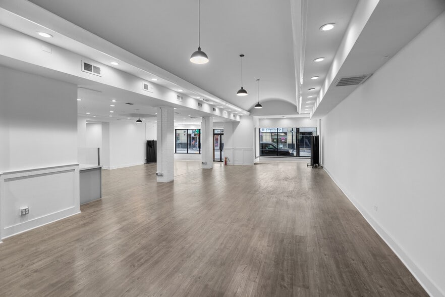 More Photos Of 440 N State St, Chicago Apartments For Lease