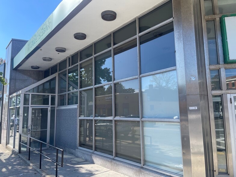 More Photos Of 569 Washington St, Boston Bank For Lease