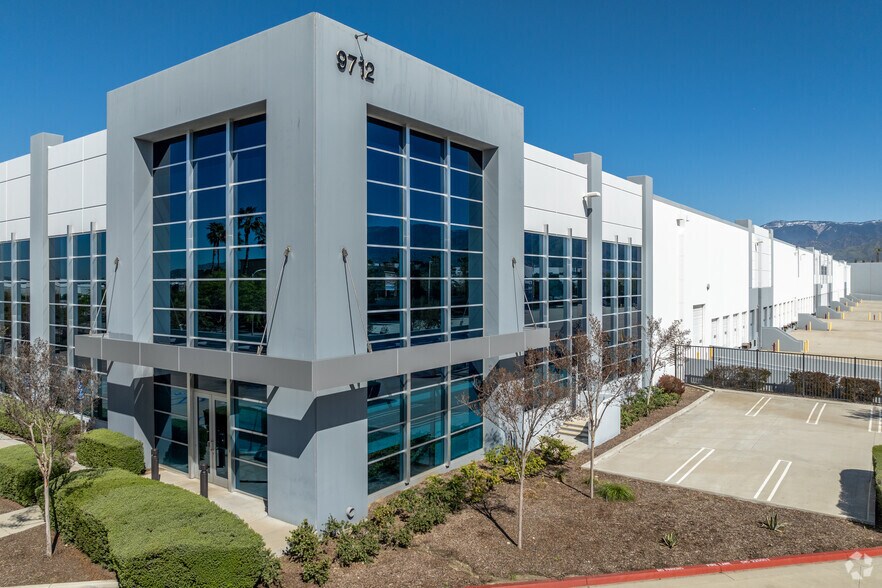 More Photos Of 9889 Almond Ave, Redlands Unknown For Lease