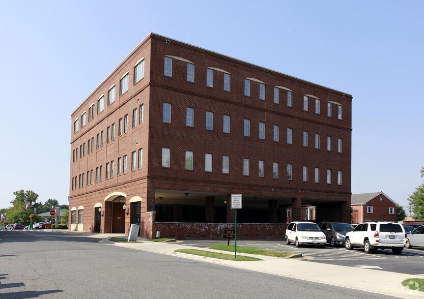 More Photos Of 9200 Church St, Manassas Office For Lease