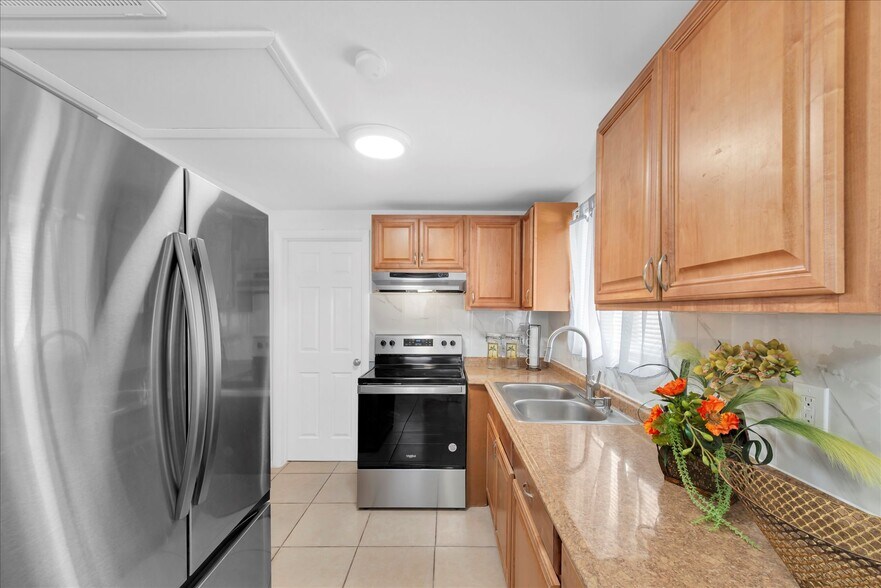 More Photos Of 3394 74th Ave N, Saint Petersburg Apartments For Sale