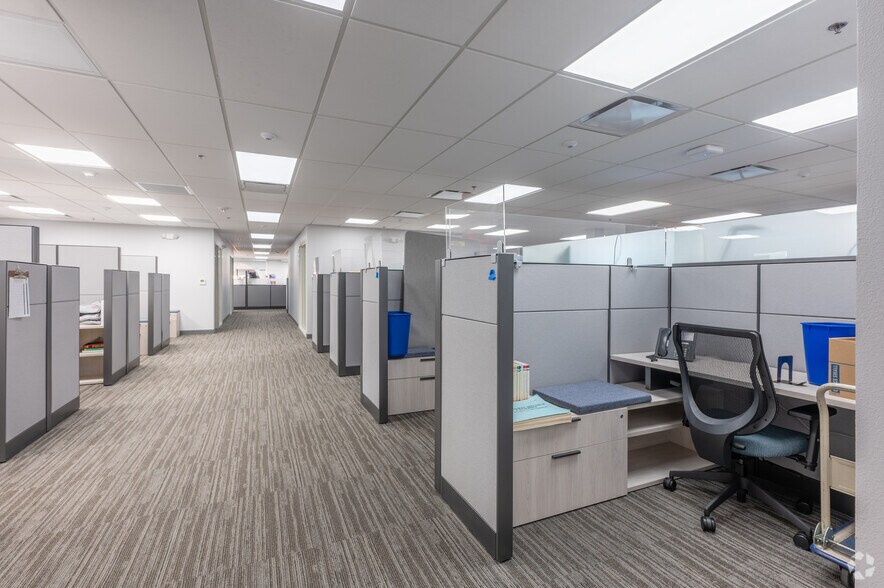 More Photos Of 4220 S Maryland Pky, Las Vegas Unknown For Lease