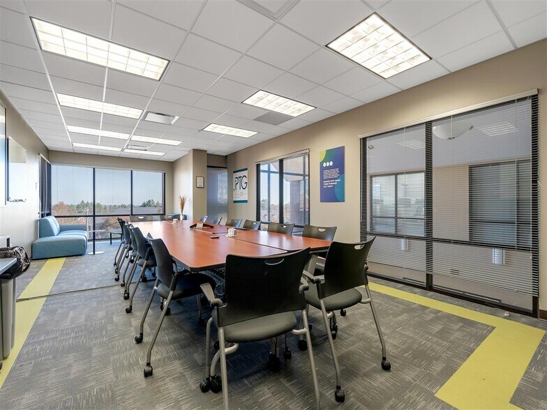 More Photos Of 330 Pelham Rd, Greenville Medical For Lease