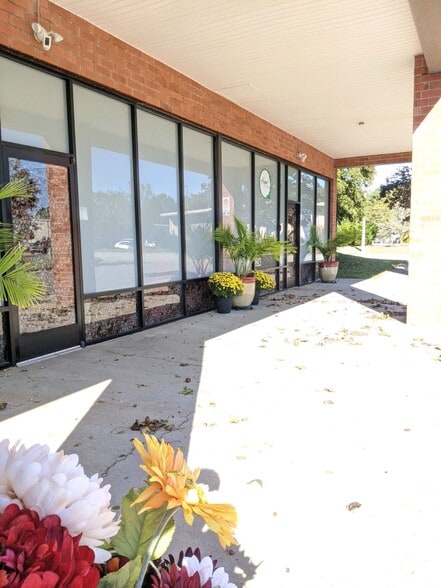 More Photos Of 4-8 Elmhurst St, Newport News Unknown For Lease