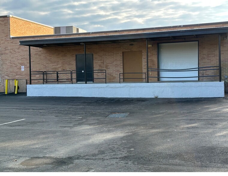 More Photos Of 1208 Route 146, Clifton Park Unknown For Lease