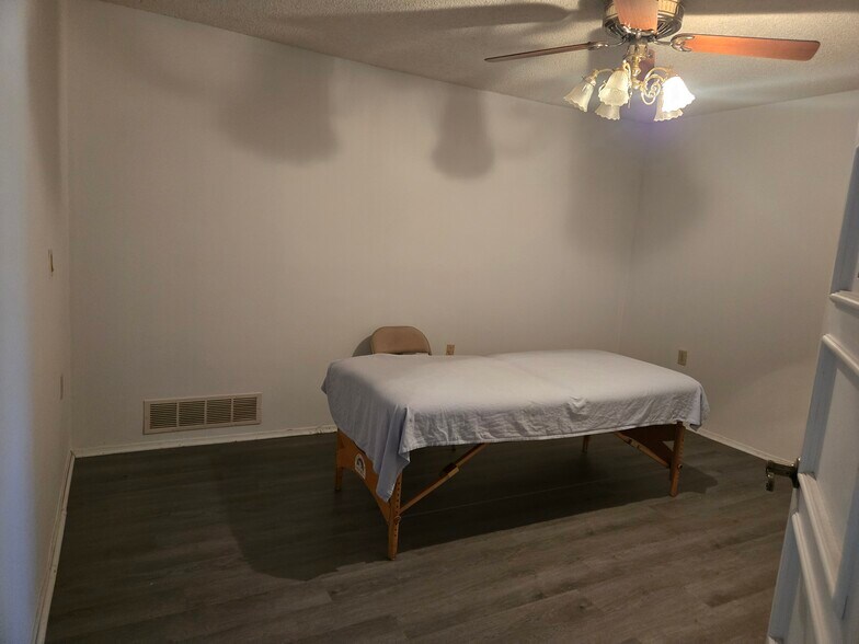 More Photos Of 1169 Walker Rd, Dover Office For Lease