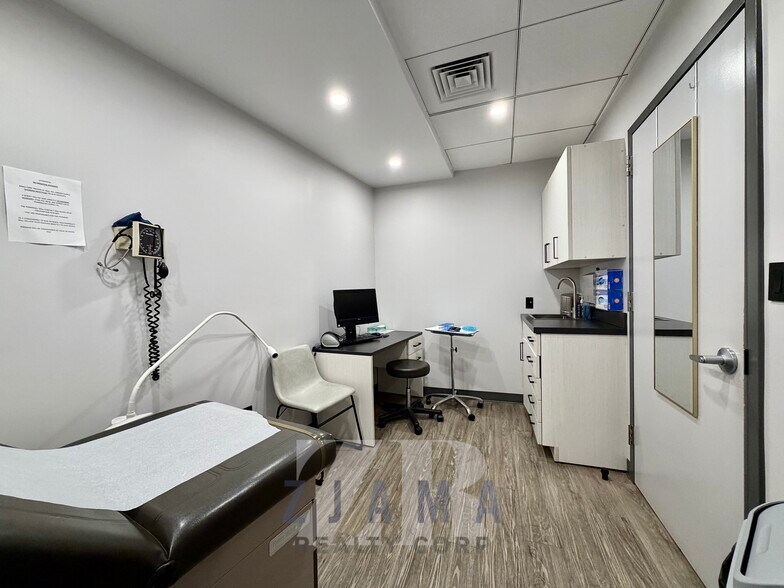 More Photos Of 866 Eastern Pky, Brooklyn Apartments For Lease