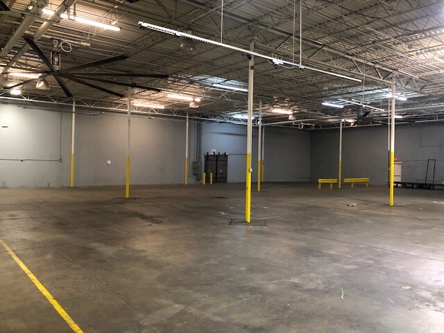 More Photos Of 1850 S Cobb Industrial Blvd, Smyrna Warehouse For Lease