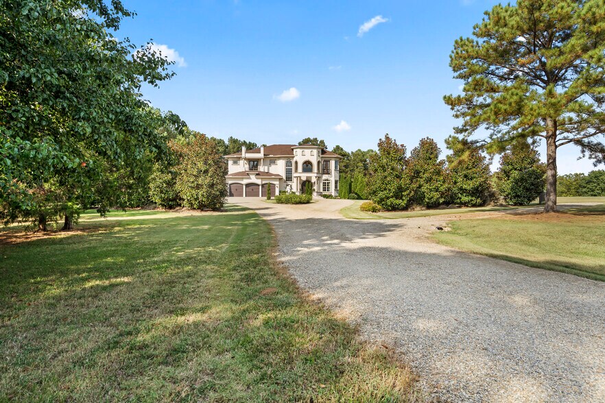 More Photos Of 220 Fincher Rd, Pauline Lodge Meeting Hall For Sale