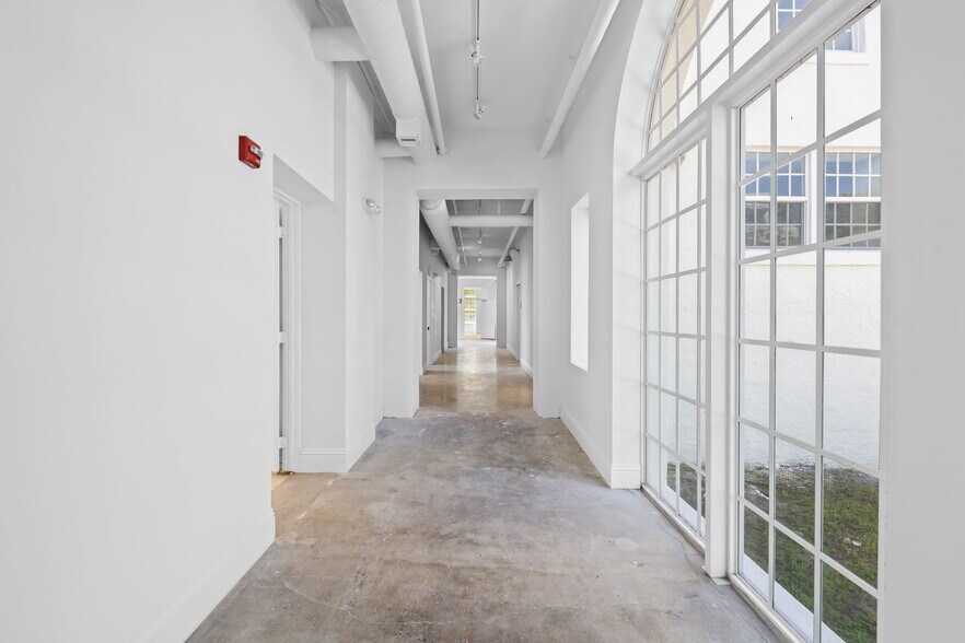 More Photos Of 301 SW 13th Ave, Fort Lauderdale Office For Sale