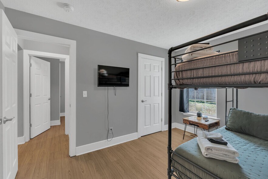 More Photos Of 901 21st Ave N, Nashville Multifamily For Sale