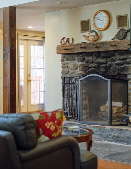 More Photos Of 3806 Vt Route 11, Londonderry Hotel For Sale