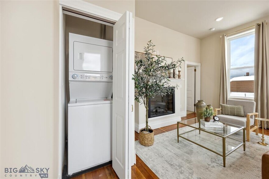 More Photos Of 140 W Park St, Butte Apartments For Sale