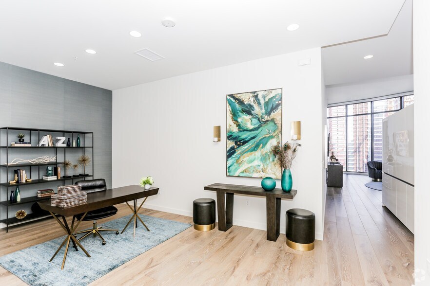More Photos Of 1200 S Figueroa St, Los Angeles Apartments For Lease