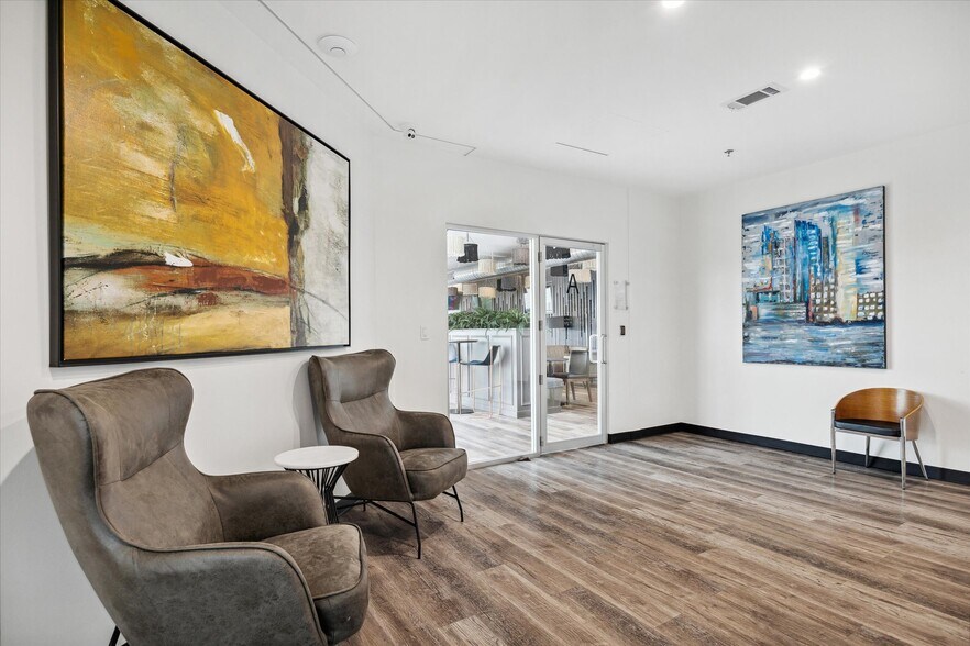 More Photos Of 25814 Budde Rd, Spring Loft Creative Space For Sale