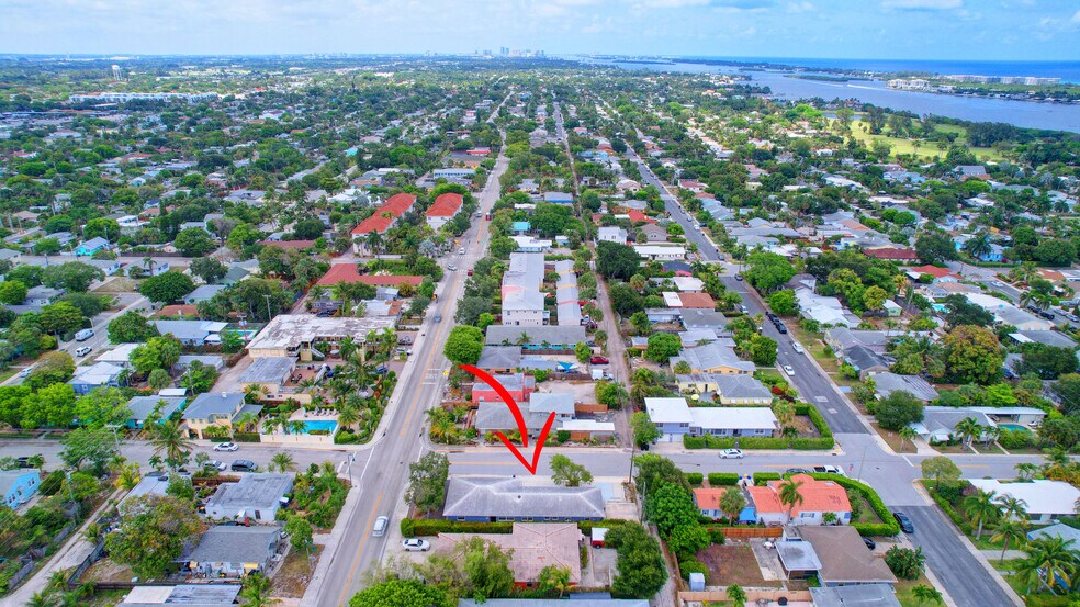 More Photos Of 830 N Federal Hwy, Lake Worth Office For Lease