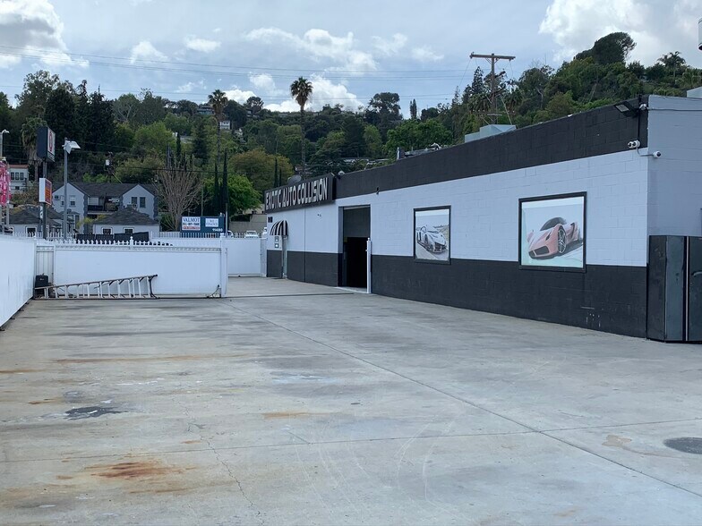 More Photos Of 11481 Ventura Blvd, Studio City Auto Repair For Lease