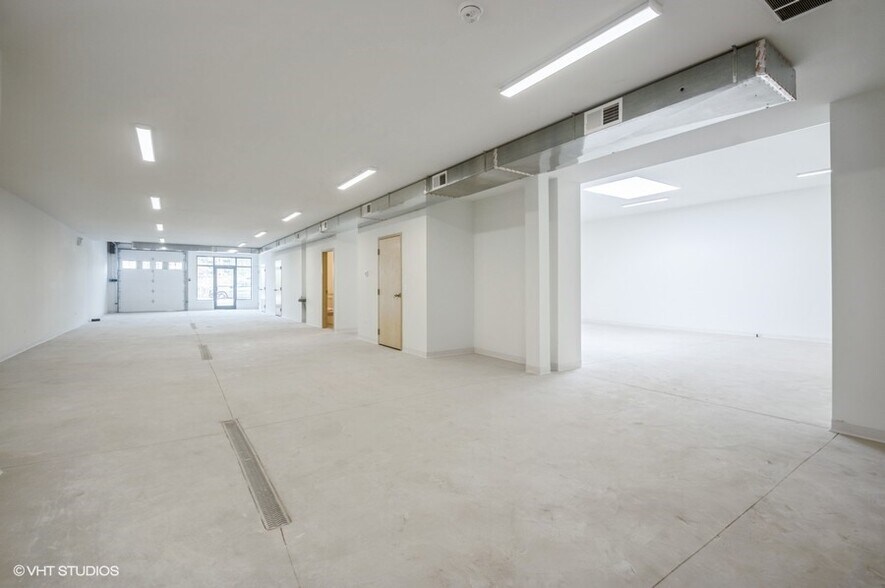 More Photos Of 1015 W Grand Ave, Chicago Storefront Retail Office For Lease