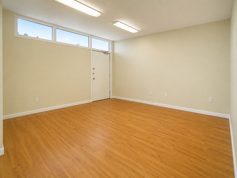 More Photos Of 1201 S Highland Ave, Clearwater Medical For Sale
