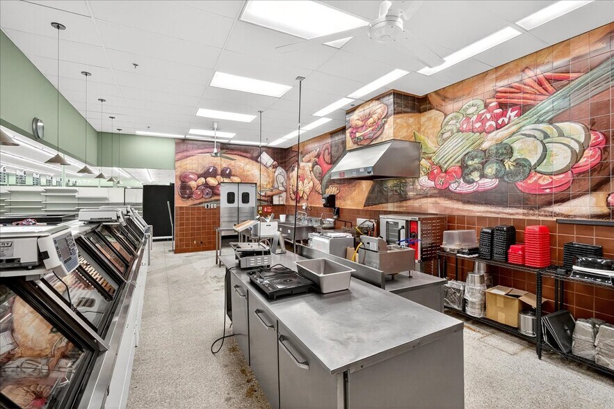 More Photos Of 4634-4639 Gravois Rd, House Spgs, House Springs Supermarket For Lease