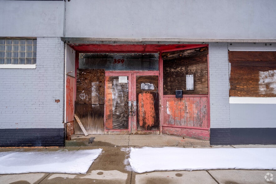 More Photos Of 345-363 Dwight St, Holyoke Manufacturing For Sale