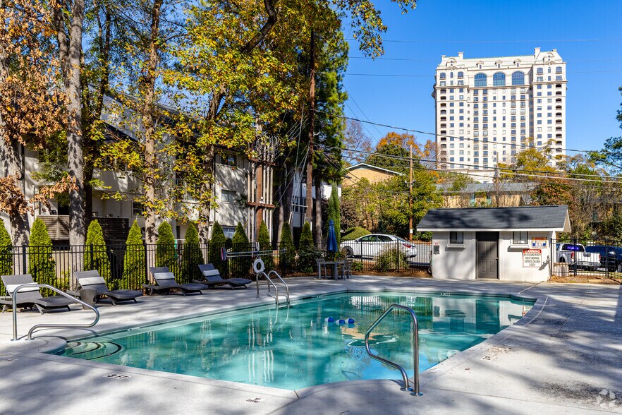 More Photos Of 55 Pharr Rd NW, Atlanta Apartments For Sale