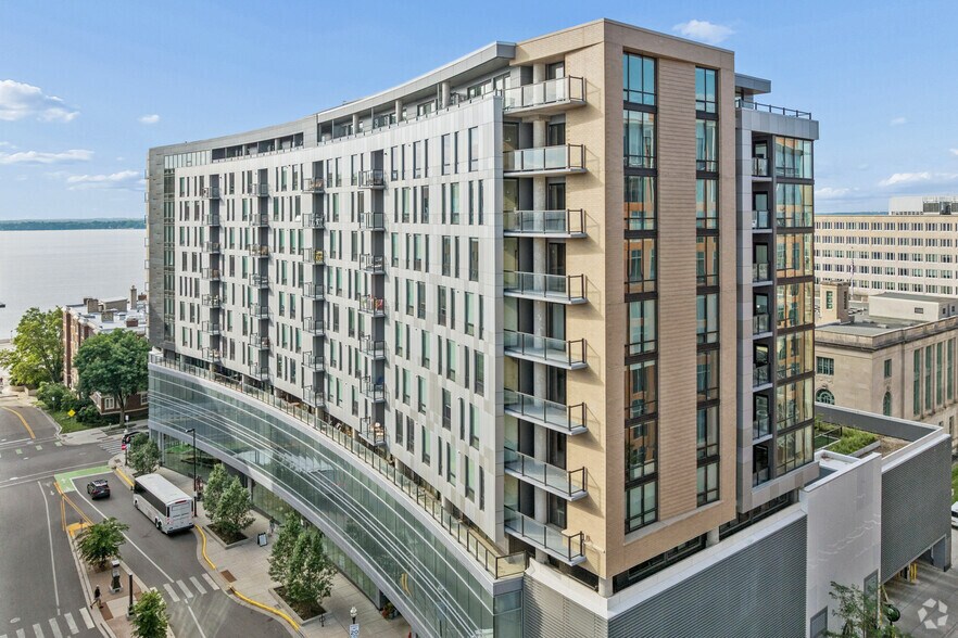 Primary Photo Of 216 S Pinckney St, Madison Apartments For Lease