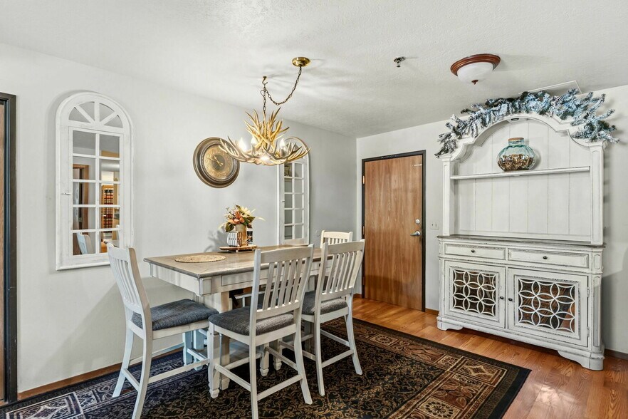 More Photos Of 205 Beaver Lodge Rd, Frisco Hotel For Sale