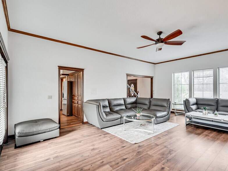 More Photos Of 3595 E State Highway 9, Norman Industrial For Sale