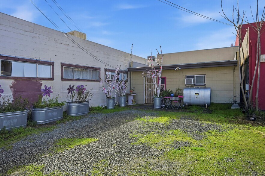 More Photos Of 3940 Main St, Kelseyville Storefront Retail Office For Sale