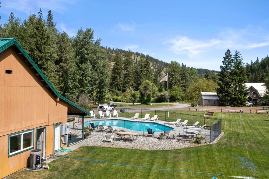 More Photos Of 3300 US Highway 97, Peshastin Specialty For Sale