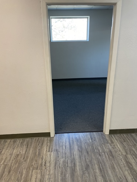 More Photos Of 120 Wanda Way, Hurst Office For Lease