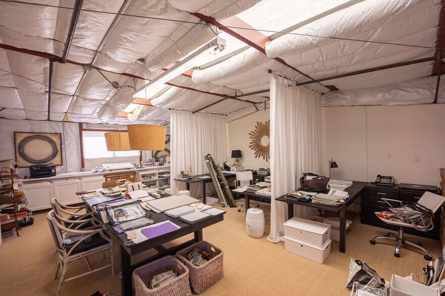 More Photos Of 207 Harvard Ave, Half Moon Bay Warehouse For Sale